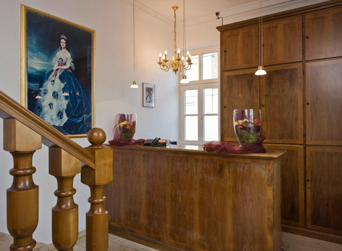 Hotel Koenigin Olga Ellwangen Bagian luar foto