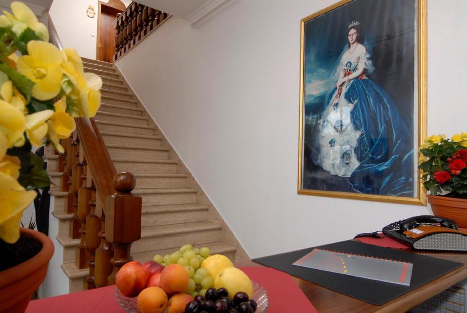 Hotel Koenigin Olga Ellwangen Bagian luar foto